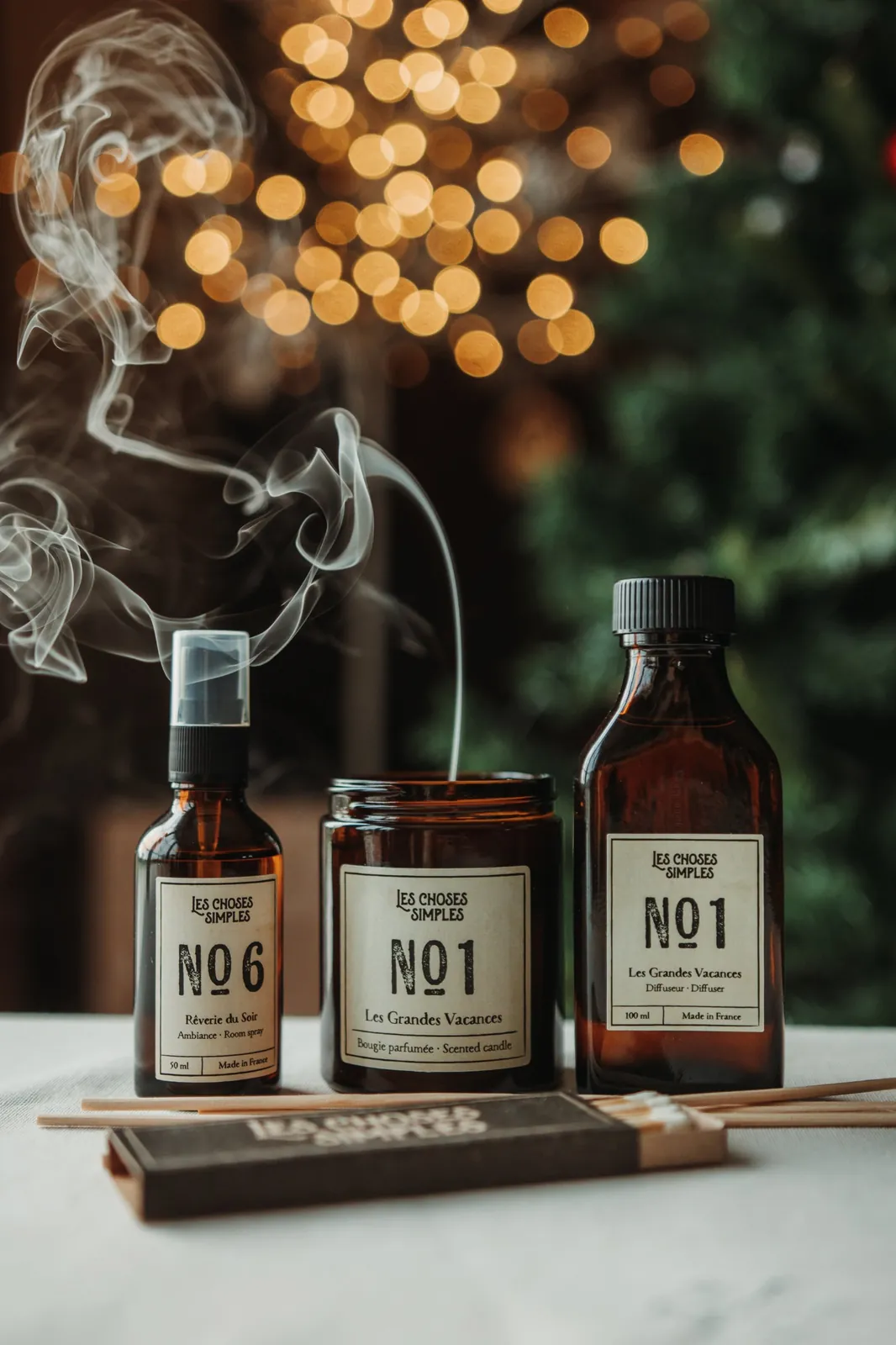 Bougie et diffuseurs parfumés, ambiance de Noël / Scented candle and diffusers, Christmas mood